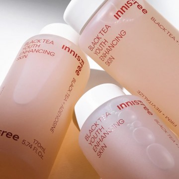 innisfree Black tea youth enhancing skin