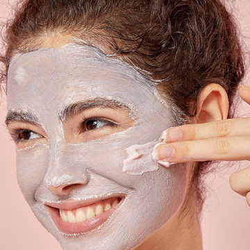 Cosrx   poreless clarifying charcoal mask 6